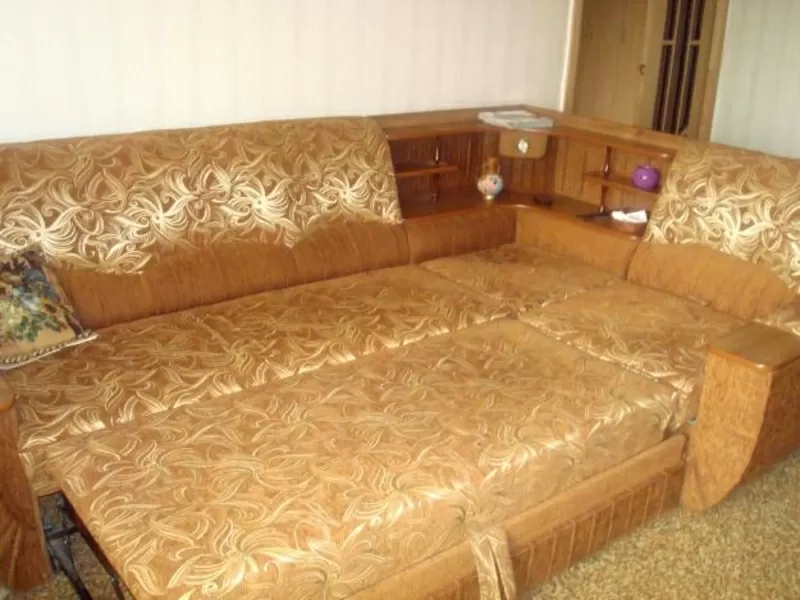 Продам угловой диван - кровать